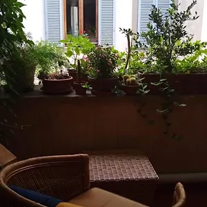 Appartamento Borgo Pignolo - In With Private Bathroom And Shared Shower, Bergamo