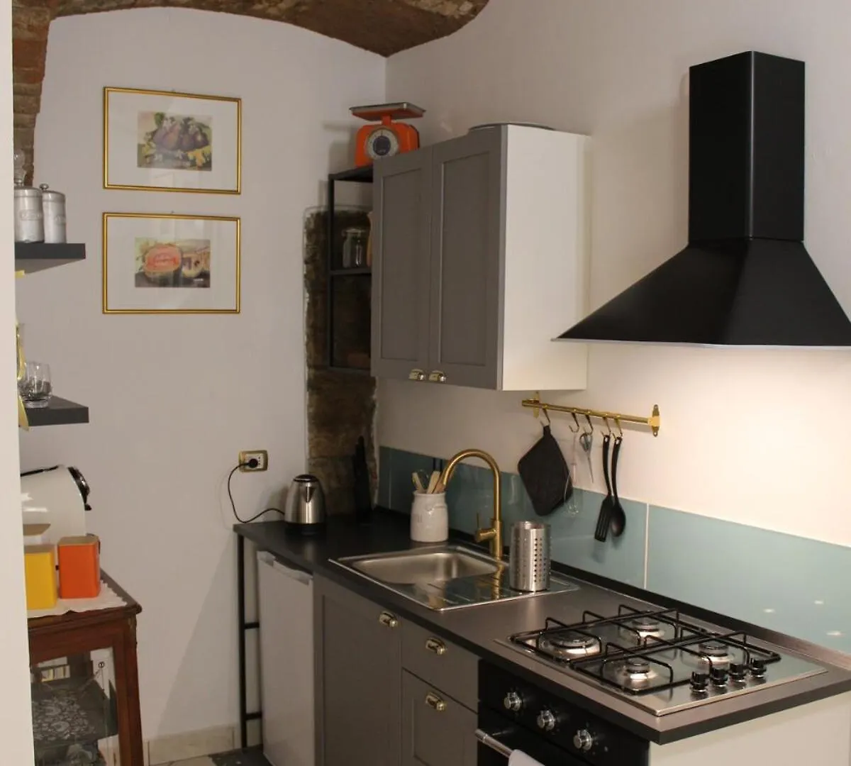 Bergamo Centre Cozy Apartment 0*,  Italy